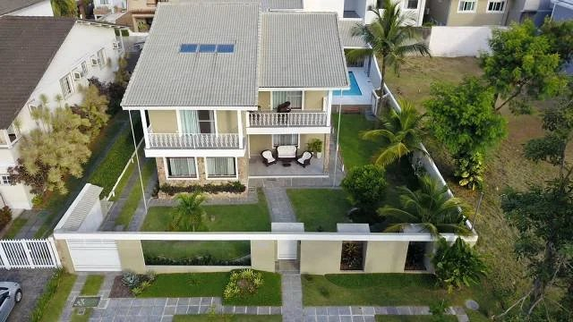 Maravilhosa Casa no Recreio dos Bandeirantes, 7 Quartos, 5 Suítes, 700 m². Vivendas do Sol - Muniz Imóveis
