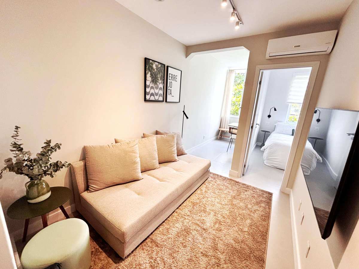 Apartamento em Ipanema, 2 Quartos, 1 Suíte, 52 m², Avenida Visconde de Pirajá - Muniz Imóveis