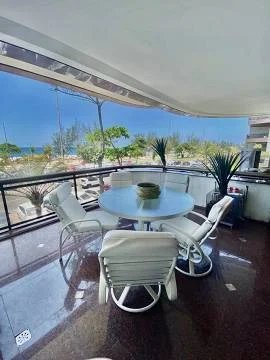 Apartamento à venda Recreio dos Bandeirantes, 4 Quartos Suítes, 190 m², Posto 10 - Muniz Imóveis