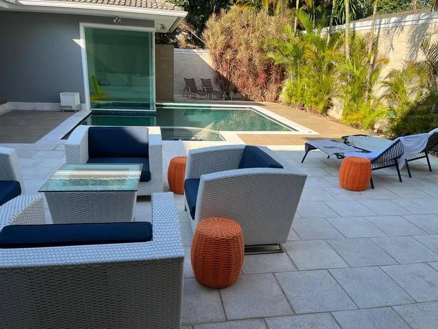 Mansão na Barra da Tijuca, 5 Quartos, 4 Suítes, 600 m², Condomínio Quintas do Rio - Muniz Imóveis